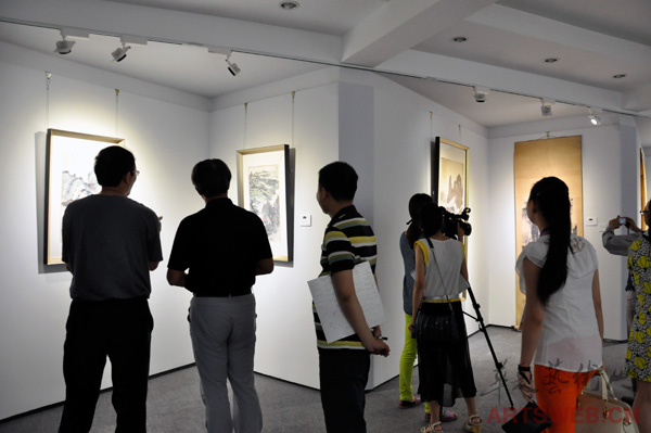 “蜀墨传承--周抡园、赵完璧、赵蕴玉、作品展”现场